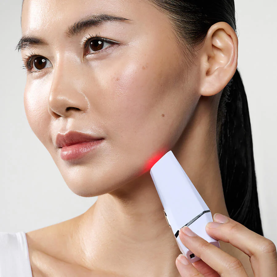 CurrentBody Skin Anti-Acne LED Mask: Series 2 & Pen - Image 3