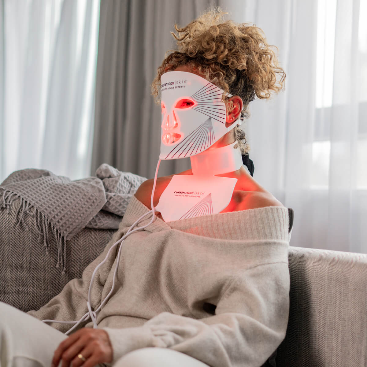 CurrentBody Skin Face, Lip & Neck Kit (worth $908) - Image 3