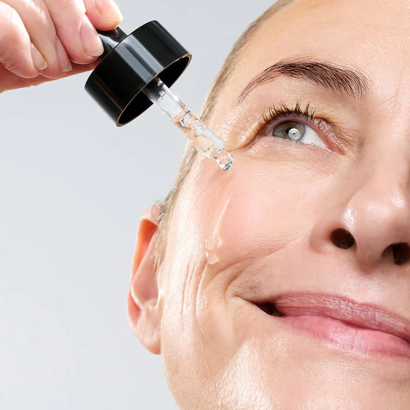CurrentBody Skin LED Mask & Green Tea Serum - Image 3