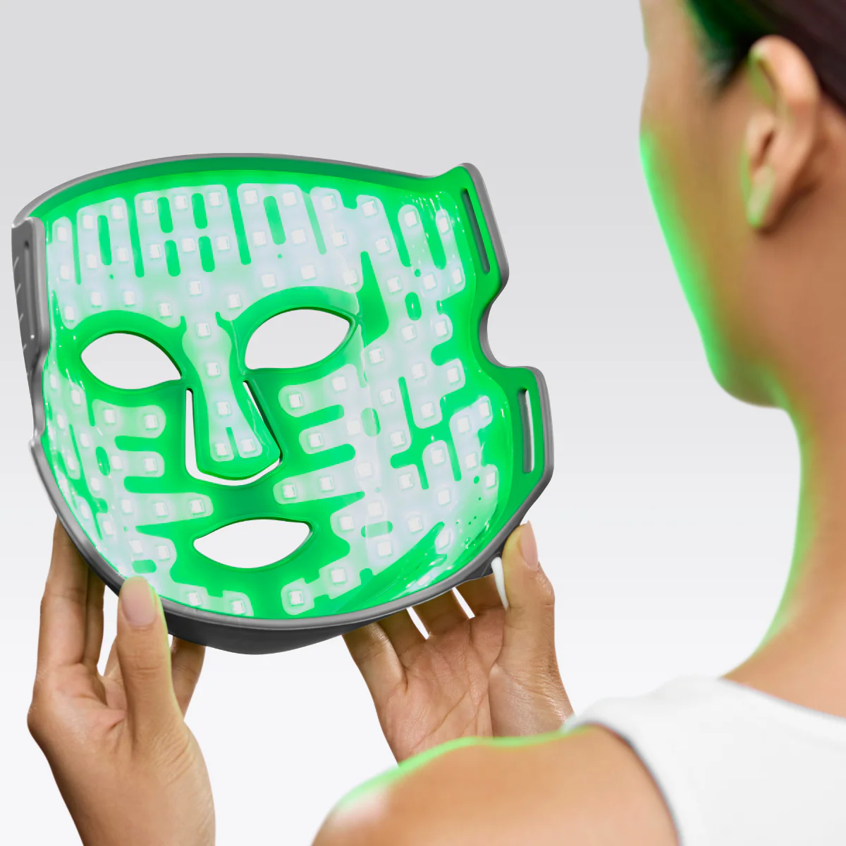 CurrentBody Skin LED Multi-Light Mask & Brightening Neck & Décolletage Mask - Image 3